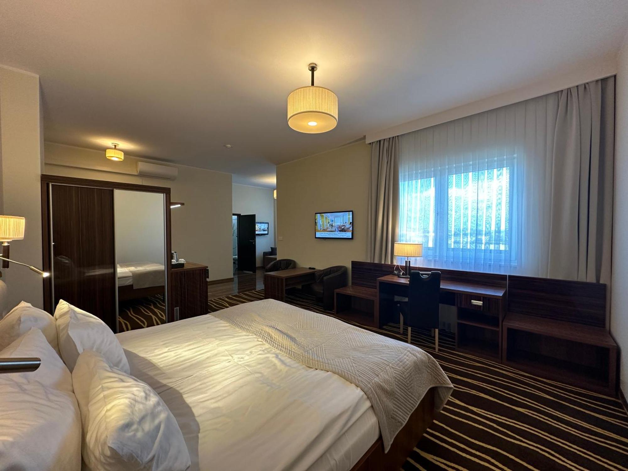 Hotel Business Faltom Gdynia Rahmel Exterior foto