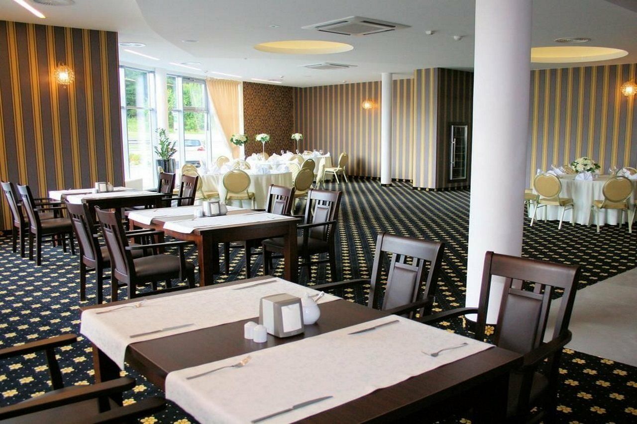 Hotel Business Faltom Gdynia Rahmel Exterior foto